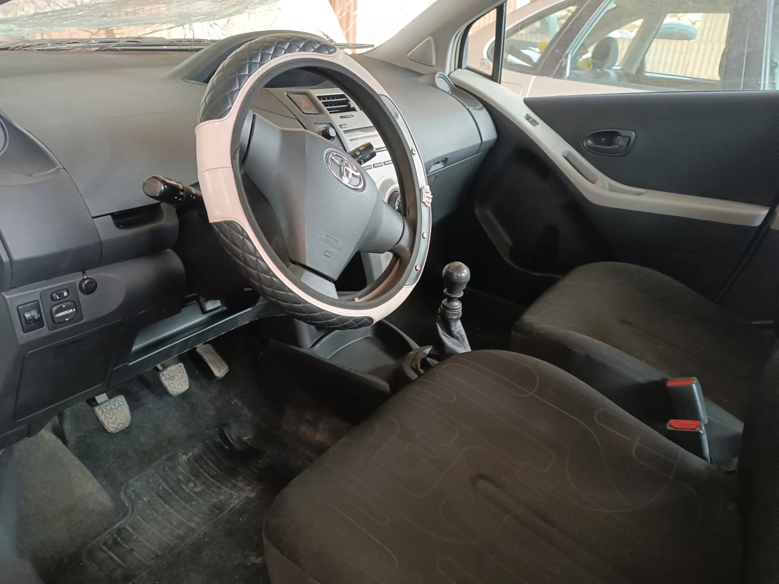 Toyota Yaris 1.3 | Mobile.bg � ����������� 9