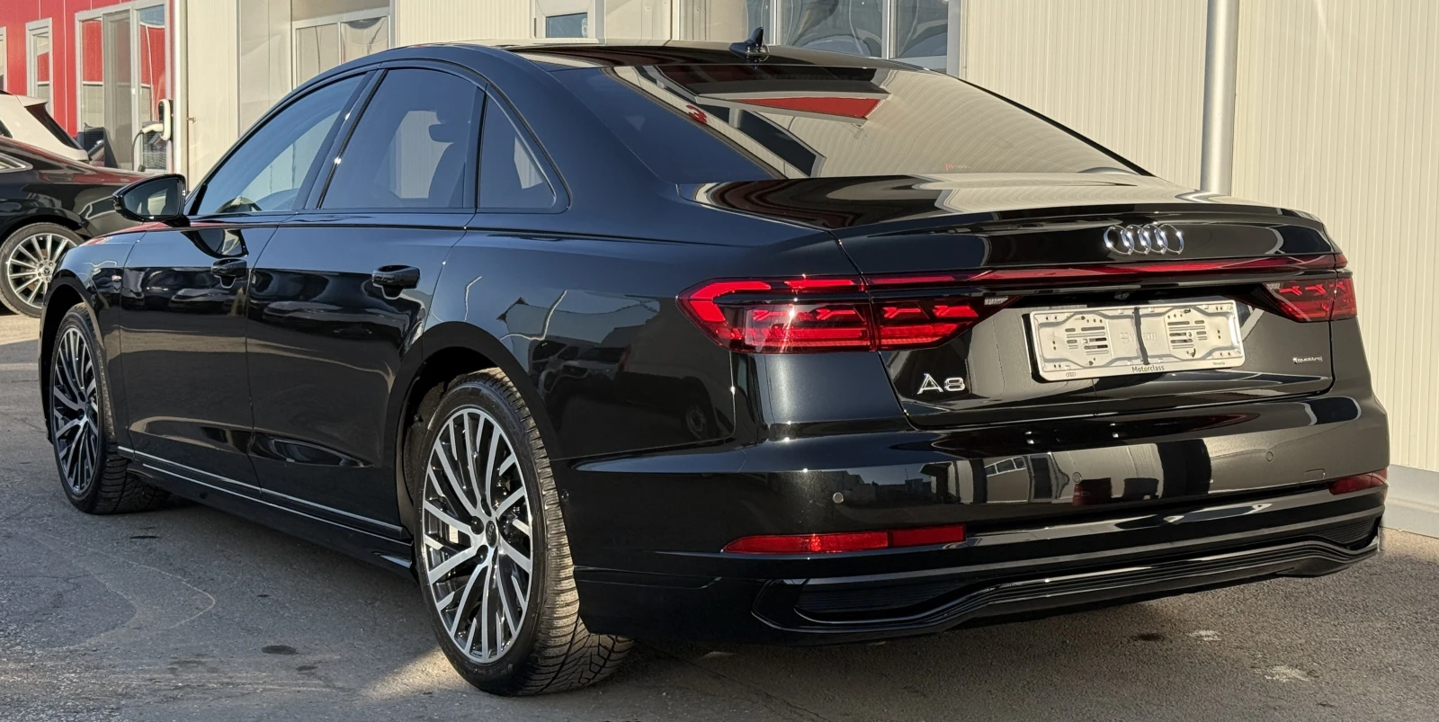 Audi A8 50 TDI S LINE 360 quattro Гаранционен, снимка 3 - Автомобили и джипове - 53602290