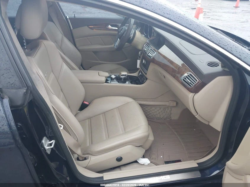 Mercedes-Benz CLS 63 AMG 5.5L V8 FI DOHC 32V NF4 All Wheel Drive | Mobile.bg � ����������� 5