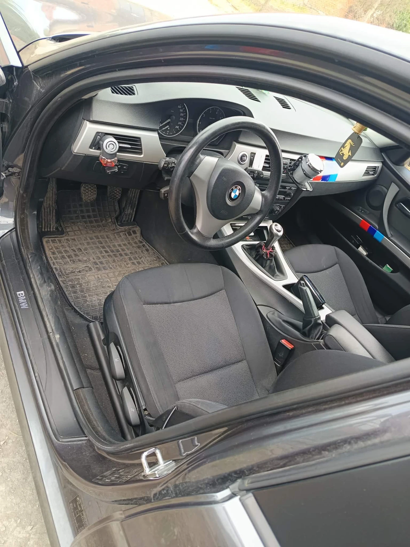 BMW 320 2.0, снимка 8 - Автомобили и джипове - 53839907