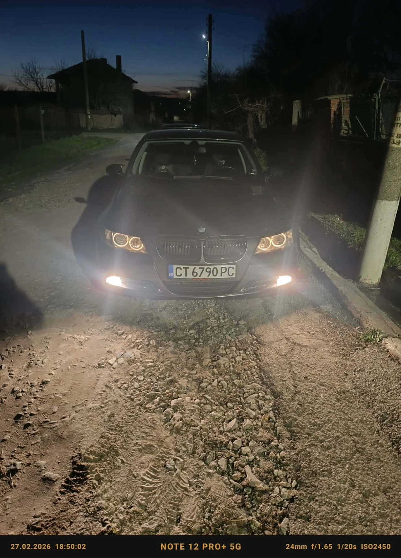 BMW 320 2.0, снимка 16 - Автомобили и джипове - 53839907