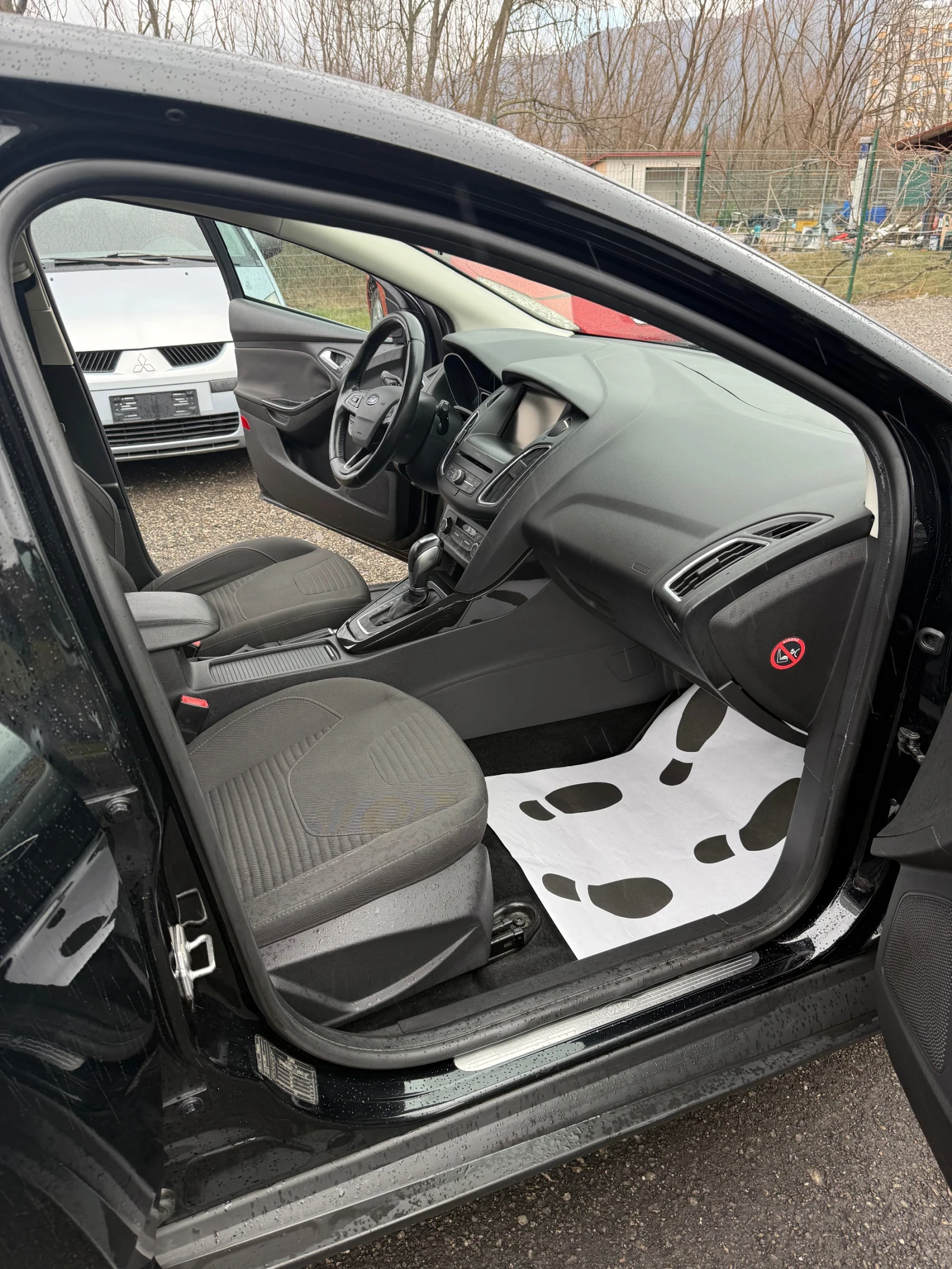 Ford Focus Titanium X | 1 собственик | Серв. книж. 146 000 км, снимка 8 - Автомобили и джипове - 53888597