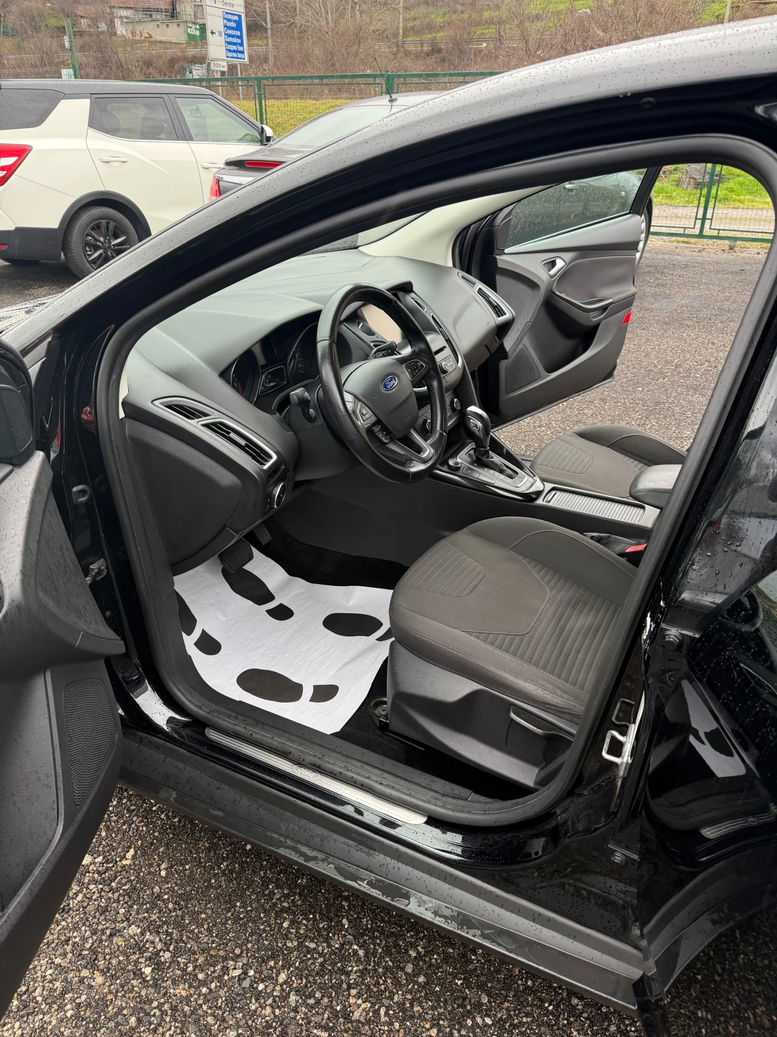 Ford Focus Titanium X | 1 собственик | Серв. книж. 146 000 км, снимка 6 - Автомобили и джипове - 53888597