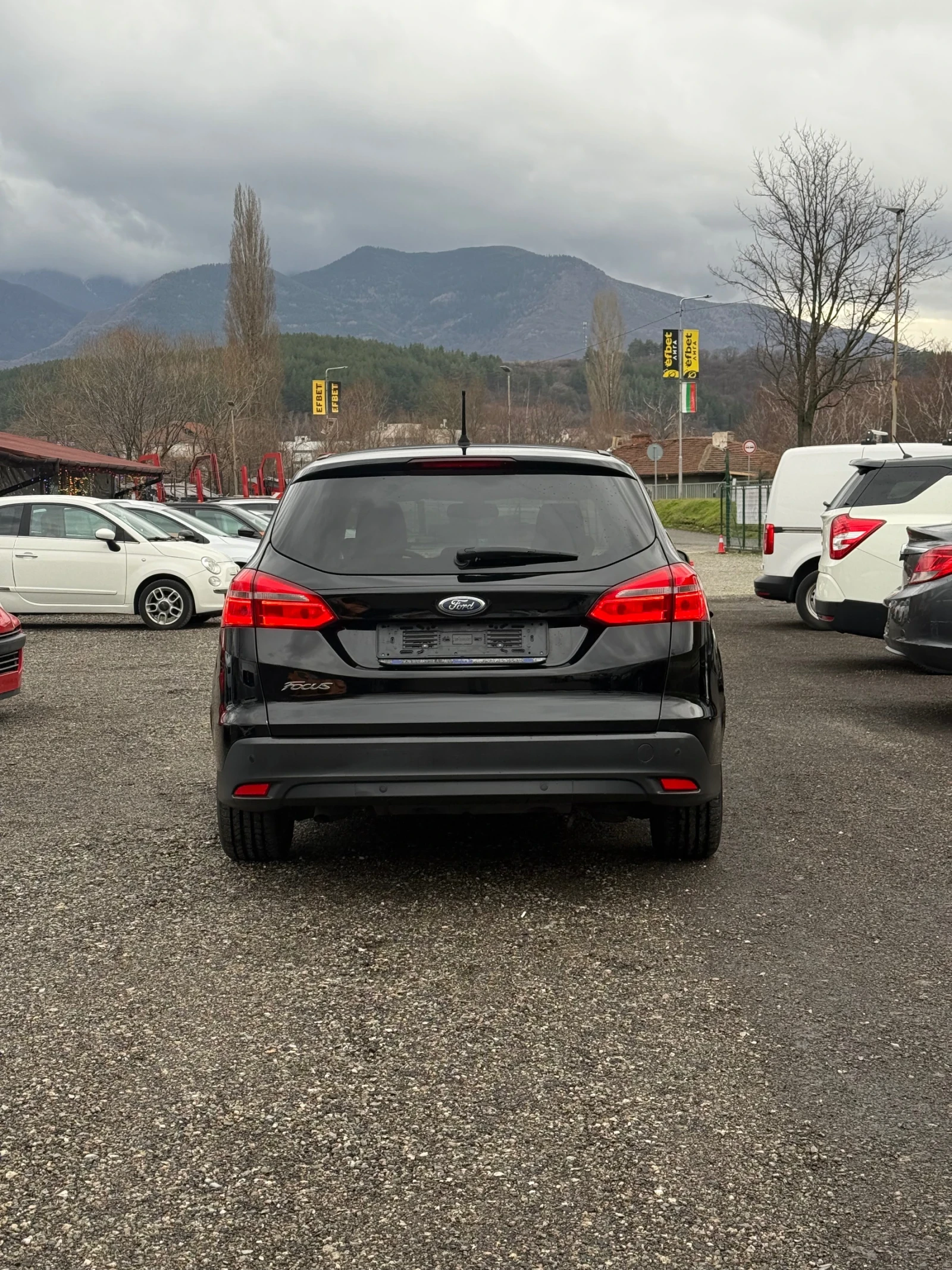 Ford Focus Titanium X | 1 собственик | Серв. книж. 146 000 км, снимка 4 - Автомобили и джипове - 53888597