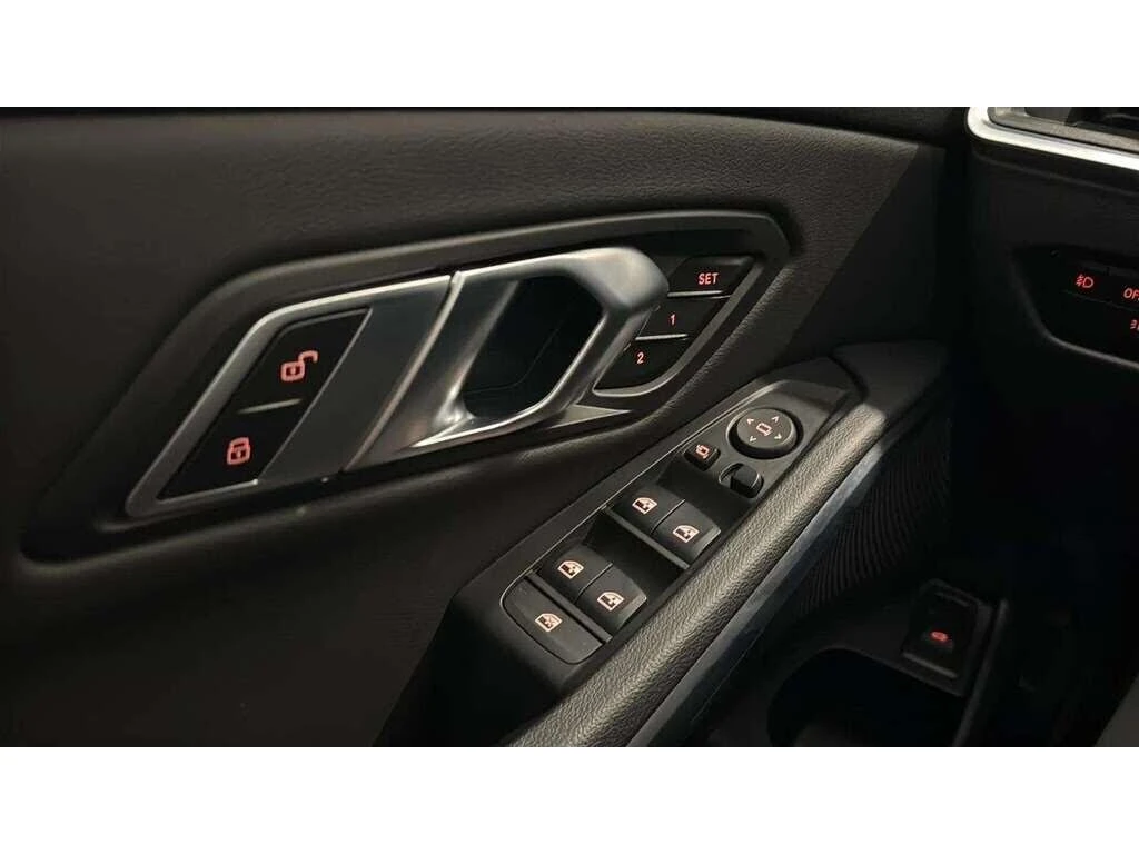 BMW 330 * xDrive * * HeadUp* AвтоКредит* (ЦЕНА ДО БГ), снимка 15 - Автомобили и джипове - 53914077