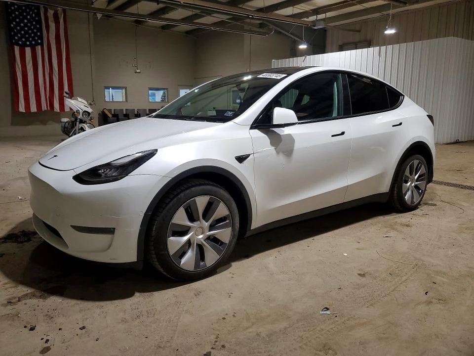 Tesla Model Y MODEL Y* Long Range* AWD* 