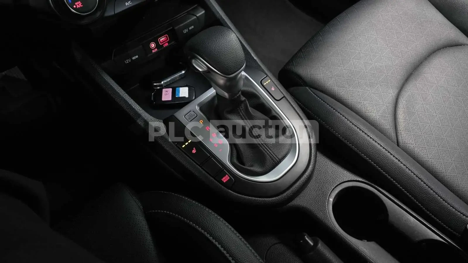 Kia K3, снимка 9 - Автомобили и джипове - 54160648