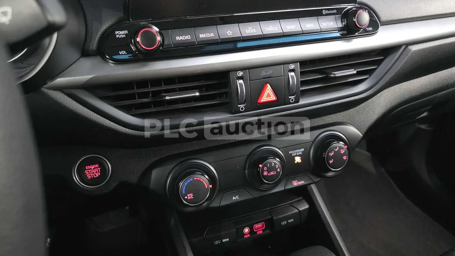 Kia K3, снимка 16 - Автомобили и джипове - 54160648