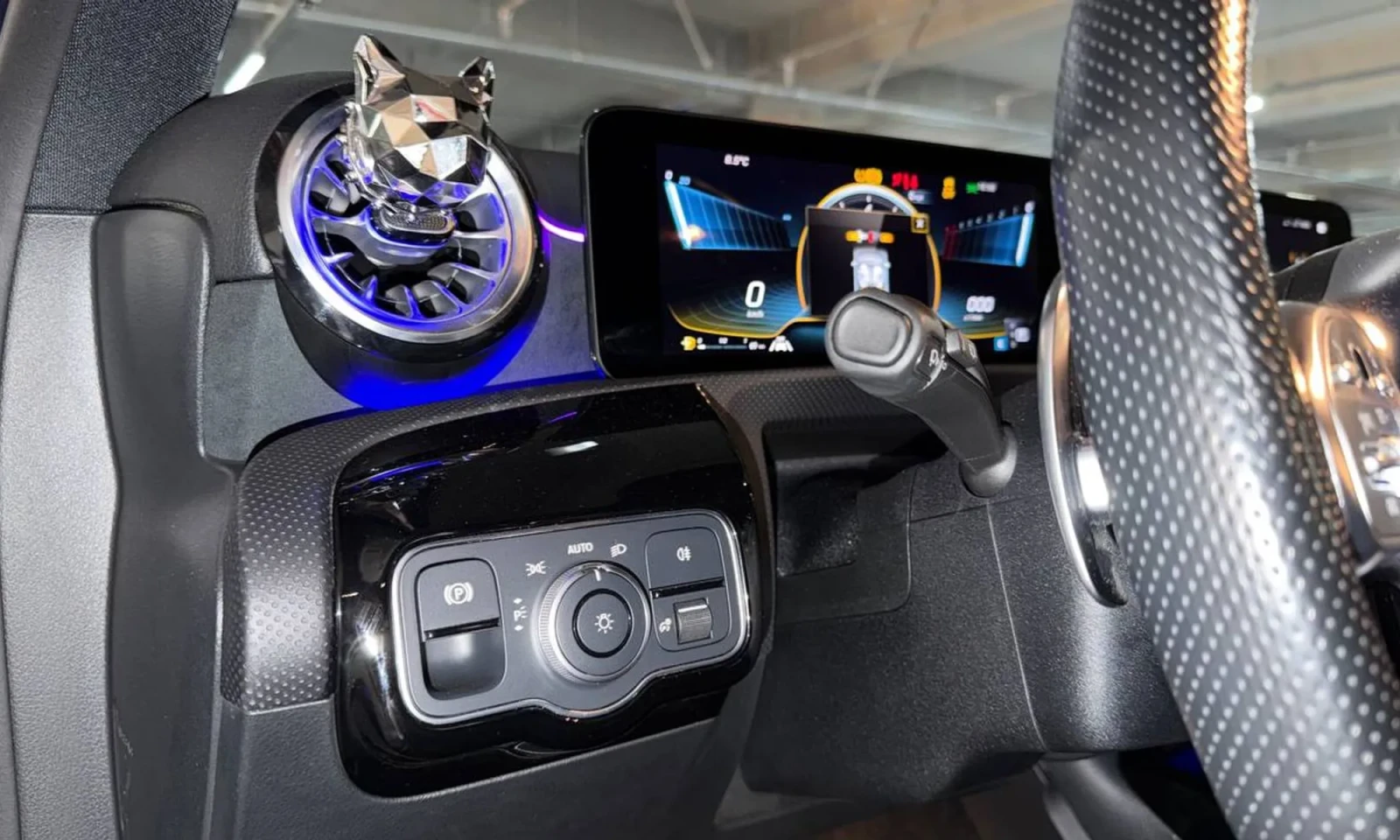 Mercedes-Benz A45 AMG burmester* multibeam led* Parking Assist, снимка 7 - Автомобили и джипове - 54162041