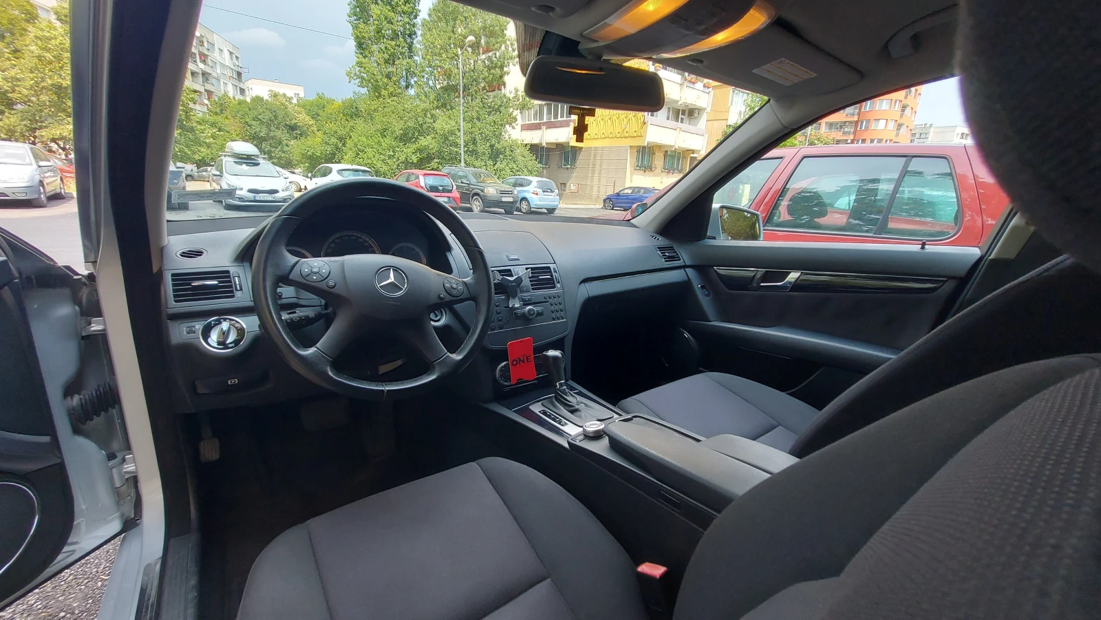 Mercedes-Benz C 220, снимка 5 - Автомобили и джипове - 54206778