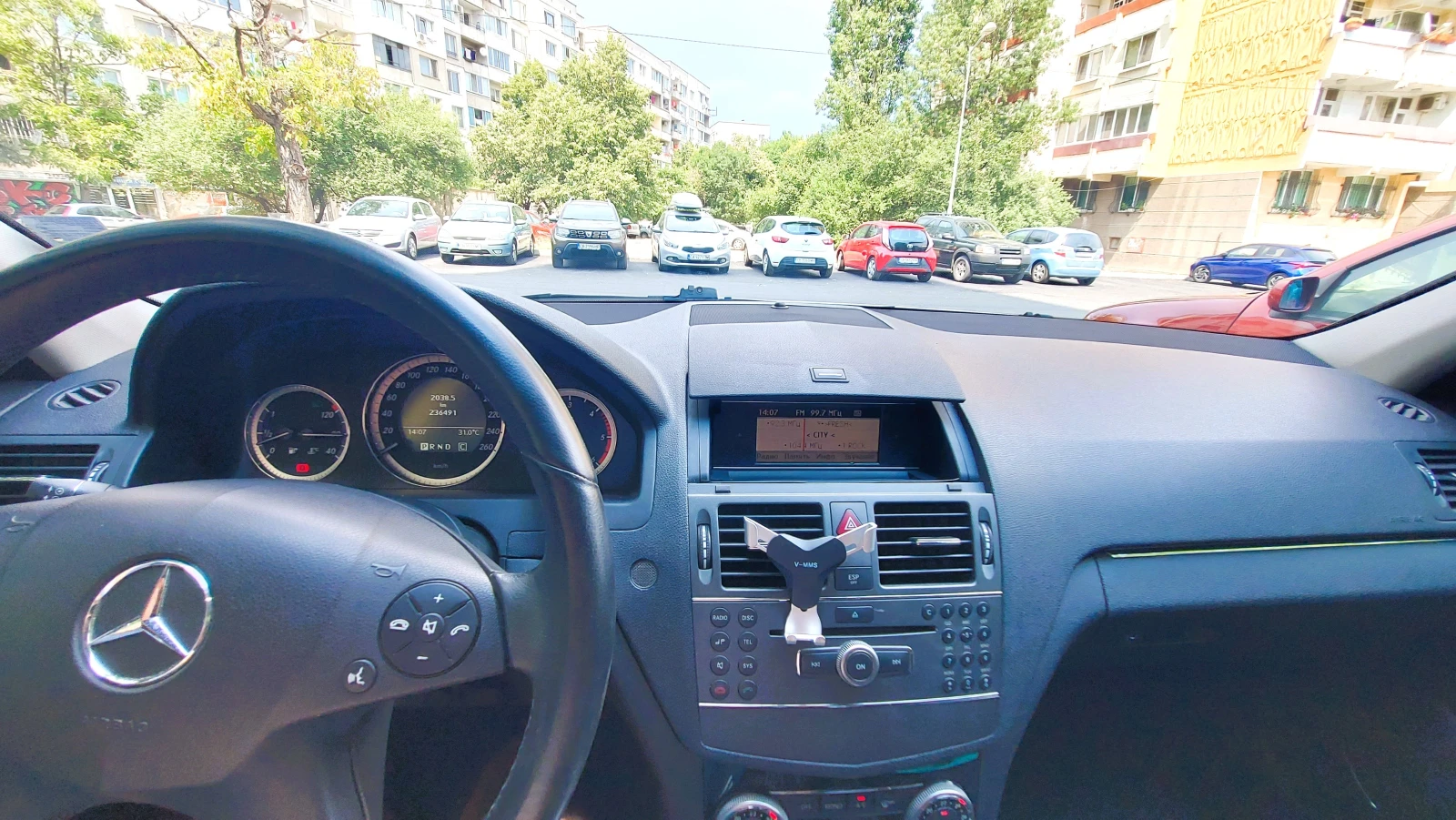 Mercedes-Benz C 220, снимка 2 - Автомобили и джипове - 54206778