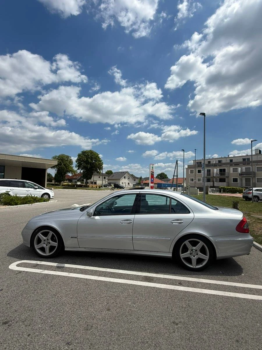 Mercedes-Benz E 280 avantgarde, снимка 5 - Автомобили и джипове - 54350935