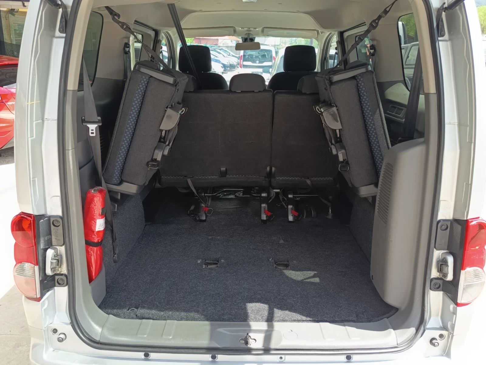 Nissan e-NV200 1.5dci, снимка 13 - Автомобили и джипове - 54525978