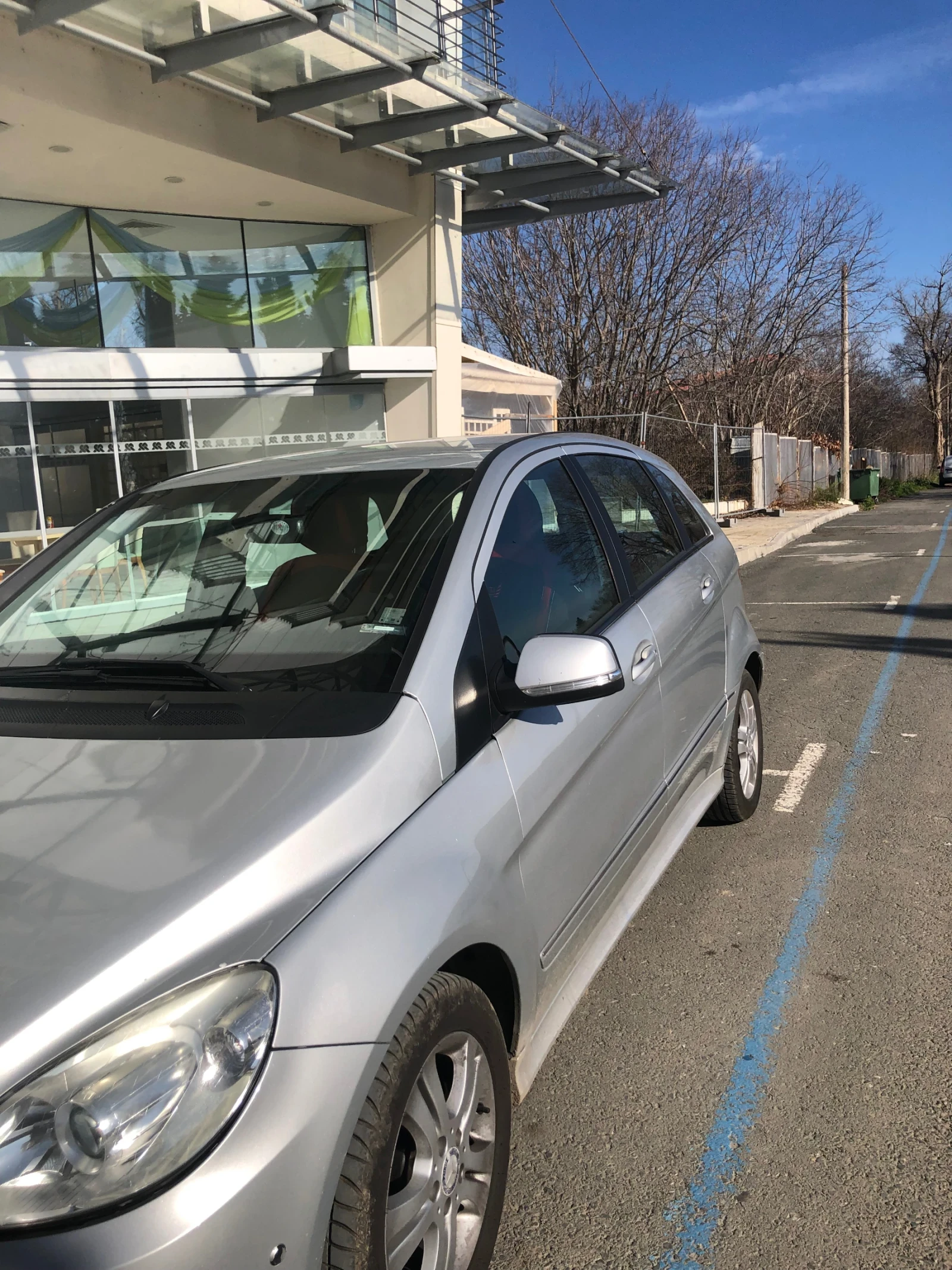Mercedes-Benz B 180 Лек автомобиль , снимка 2 - Автомобили и джипове - 54642093