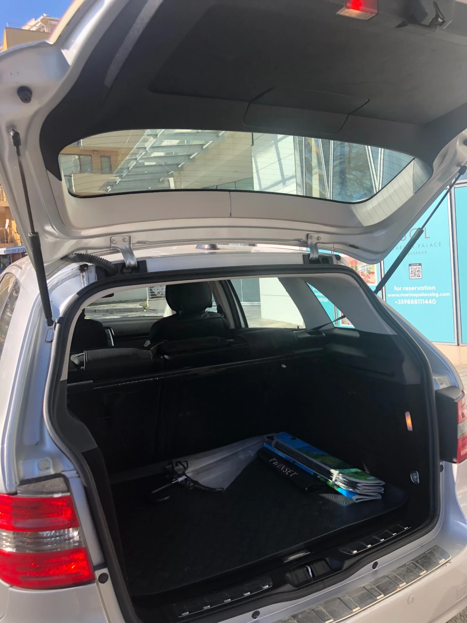 Mercedes-Benz B 180 Лек автомобиль , снимка 8 - Автомобили и джипове - 54642093