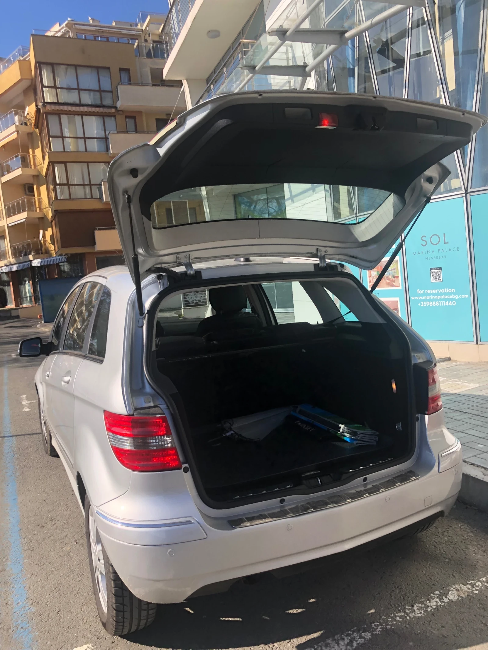 Mercedes-Benz B 180 Лек автомобиль , снимка 5 - Автомобили и джипове - 54642093