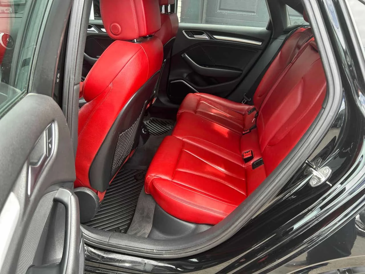 Audi S3 Technik/B&O/LED/MAGNETIC RIDE/АВТОКРЕДИТ, снимка 9 - Автомобили и джипове - 54726530