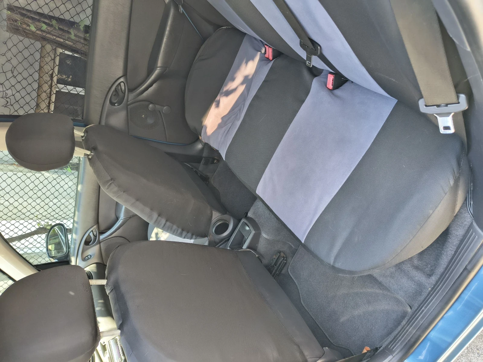 Ford Focus  Седан , снимка 7 - Автомобили и джипове - 54946735