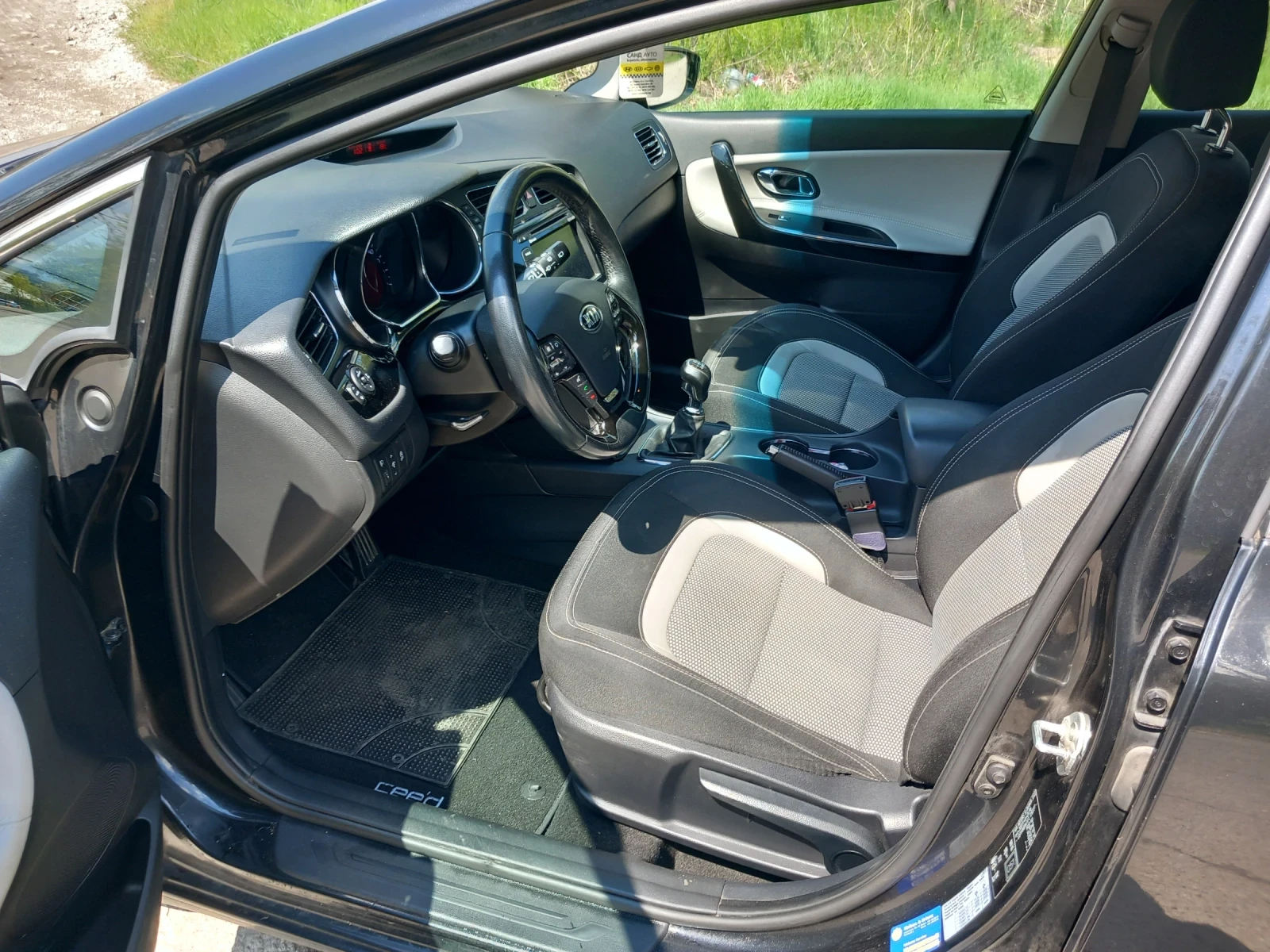 Kia Ceed 1.6 CRDI НАВИГАЦИЯ КАМЕРА  TOP !, снимка 9 - Автомобили и джипове - 54994299