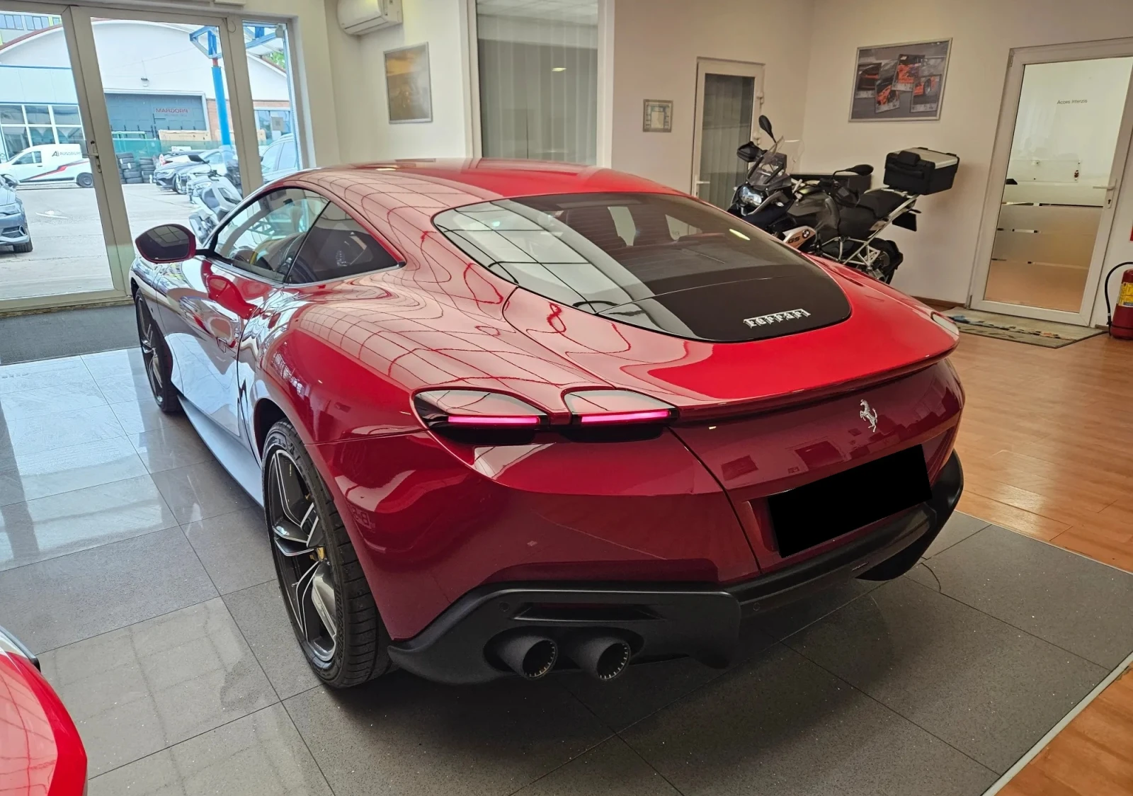 Ferrari Roma 3.9 V8, снимка 5 - Автомобили и джипове - 55007907