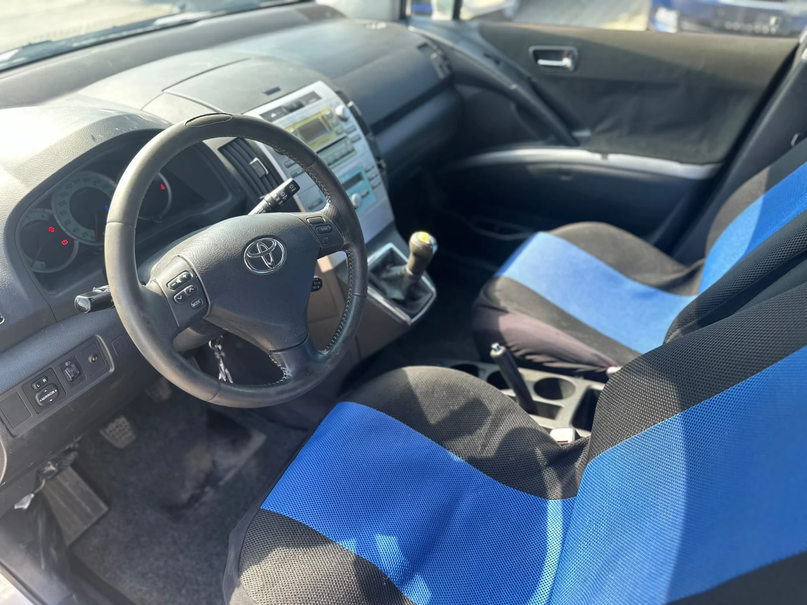 Toyota Corolla verso / 2.2D / 177HP /  , снимка 9 - Автомобили и джипове - 55008865