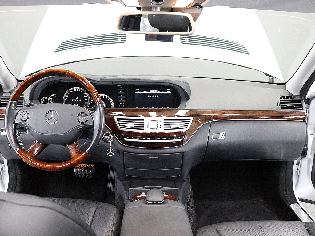 Mercedes-Benz S 500 SOFT CLOSE* ЕЛ. БАГАЖНИК* ОБДУХВАНЕ* КРАЙНА ЦЕНА, снимка 13 - Автомобили и джипове - 55983532