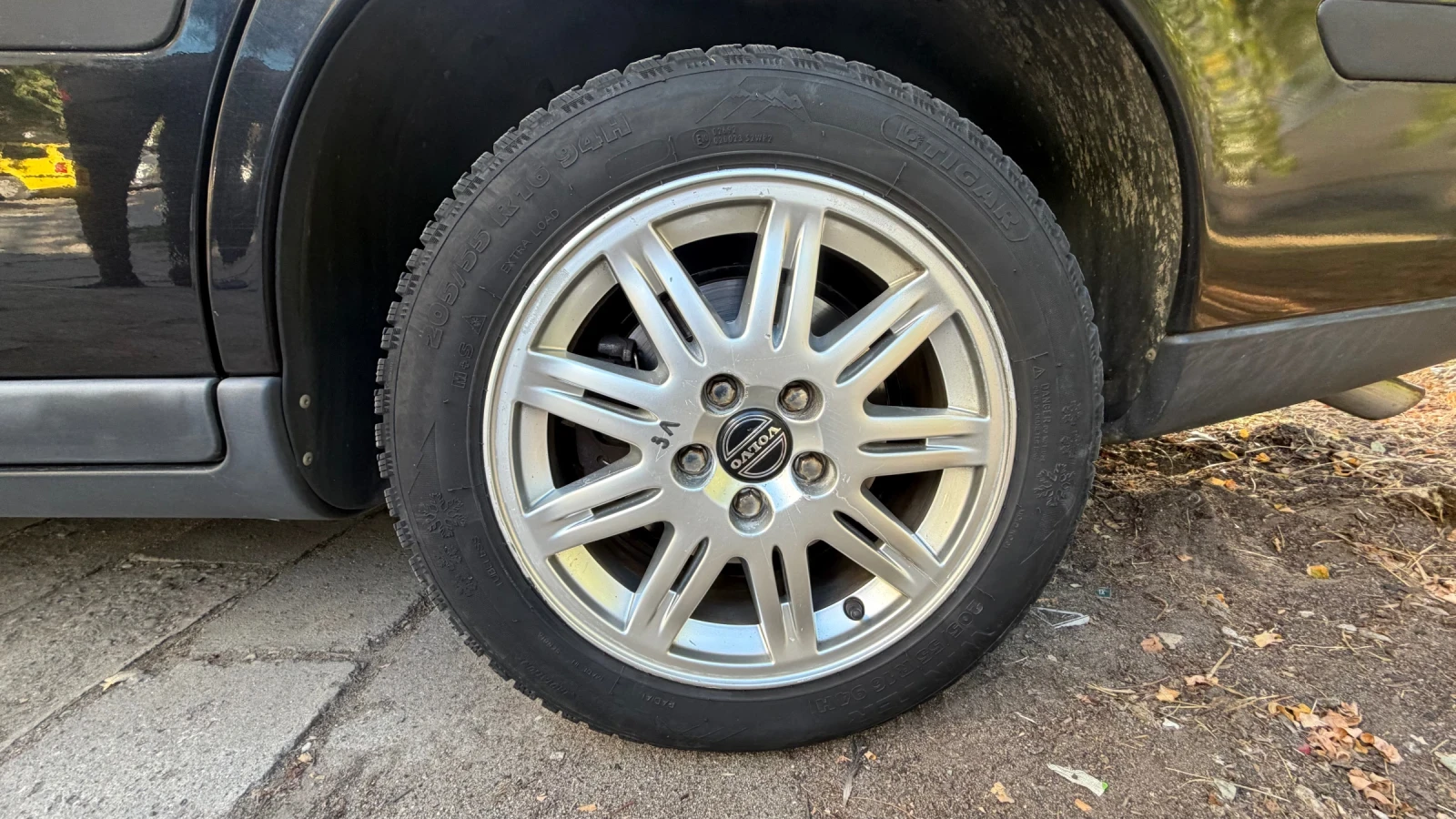 Volvo V70, снимка 4 - Автомобили и джипове - 56376514