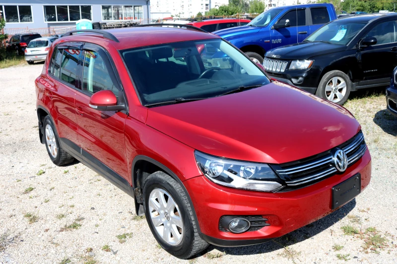 VW Tiguan 2.0 TSI 4x4, снимка 2 - Автомобили и джипове - 48004711