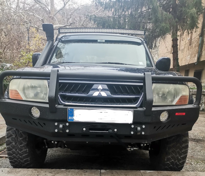 Mitsubishi Pajero, снимка 1 - Автомобили и джипове - 48448993