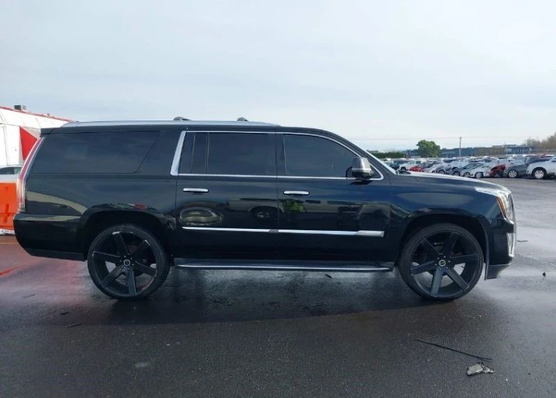 Cadillac Escalade ESV LUXURY COLLECTION, снимка 7 - Автомобили и джипове - 49315166