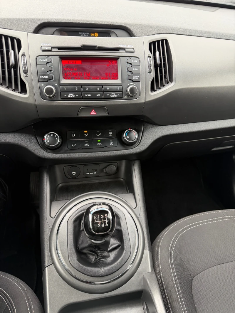 Kia Sportage 1.6 Бензин Фейс, снимка 13 - Автомобили и джипове - 52122619