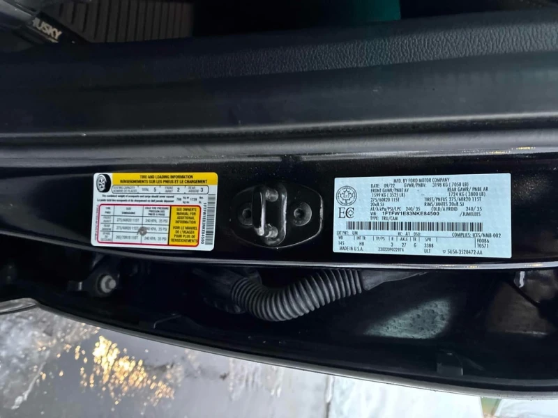 Ford F150 * LARIAT 4WD SuperCrew 5.5' Box * CARFAX * БЕЗ, снимка 11 - Автомобили и джипове - 53076040