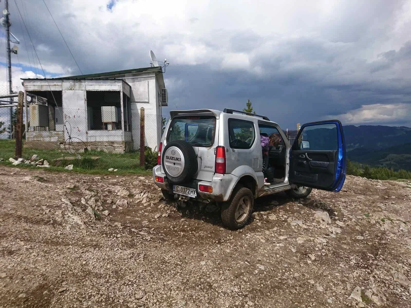 Suzuki Jimny 1.3, снимка 2 - Автомобили и джипове - 53208863