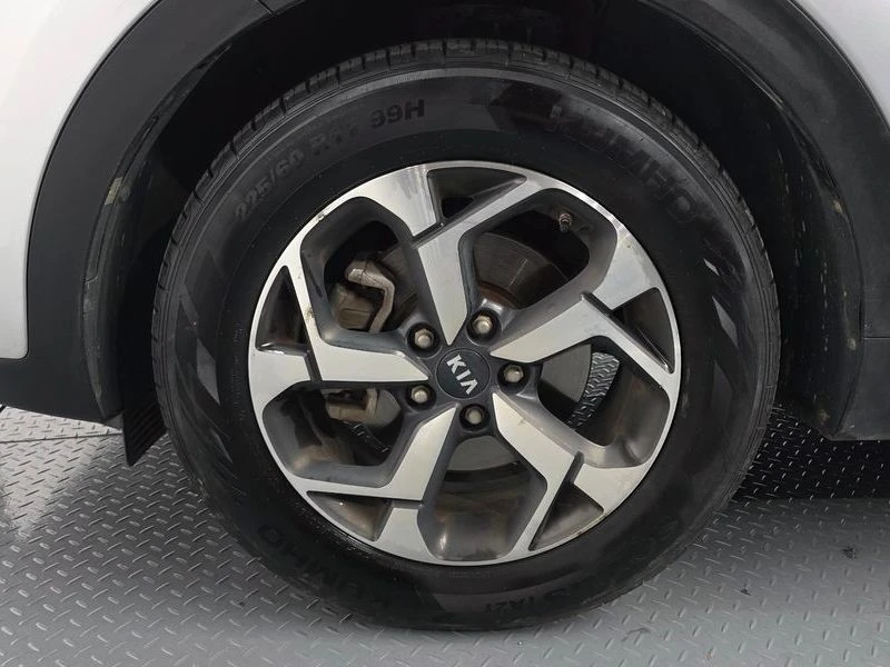 Kia Sportage Diesel 2.0 2WD| 134к.с.| ВКЛ.ТЕХНОТЕСТ, снимка 5 - Автомобили и джипове - 55222238