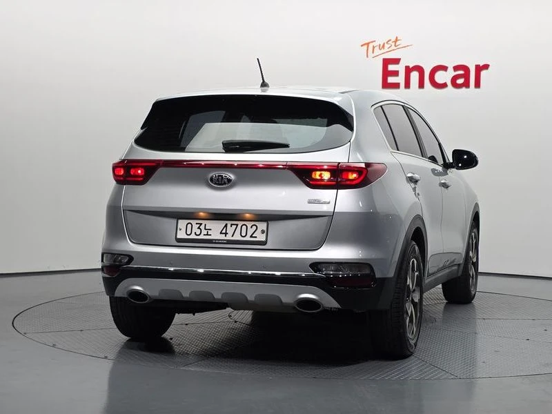 Kia Sportage Diesel 2.0 2WD| 134к.с.| ВКЛ.ТЕХНОТЕСТ, снимка 4 - Автомобили и джипове - 55222238