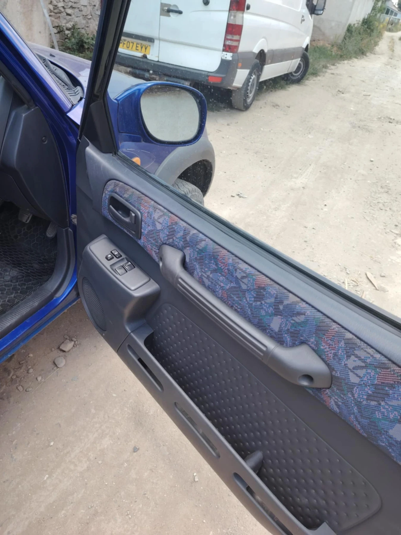 Toyota Rav4 2.0 - изображение 3