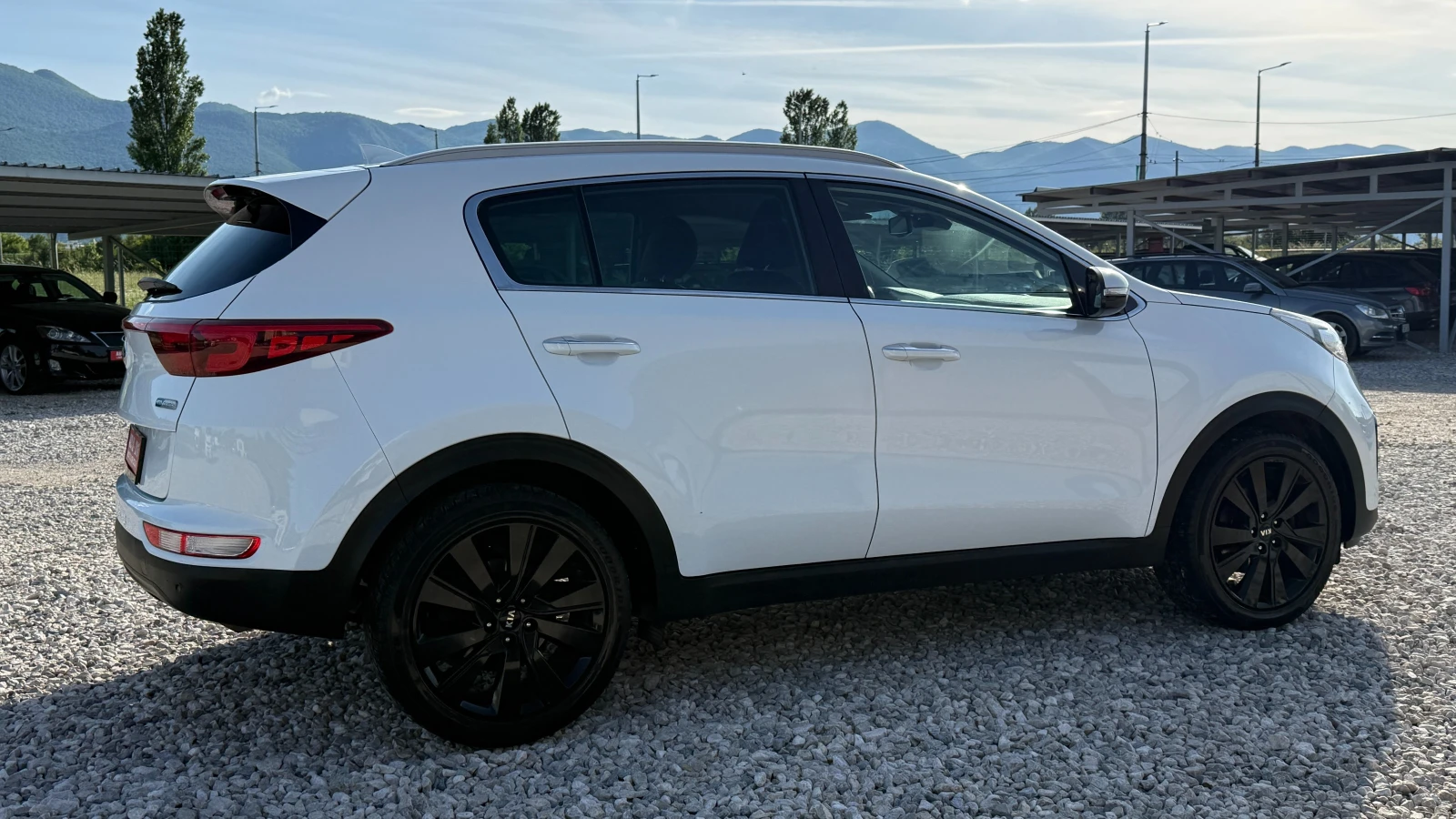 Kia Sportage 1.7D/141кс/Line Assist/КАМЕРА/NAVI/ВНОС 0Т ИТАЛИЯ/, снимка 4 - Автомобили и джипове - 54670922