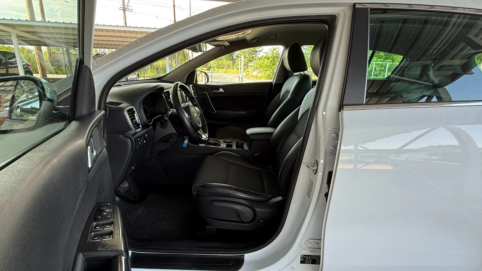 Kia Sportage 1.7D/141кс/Line Assist/КАМЕРА/NAVI/ВНОС 0Т ИТАЛИЯ/, снимка 12 - Автомобили и джипове - 54670922