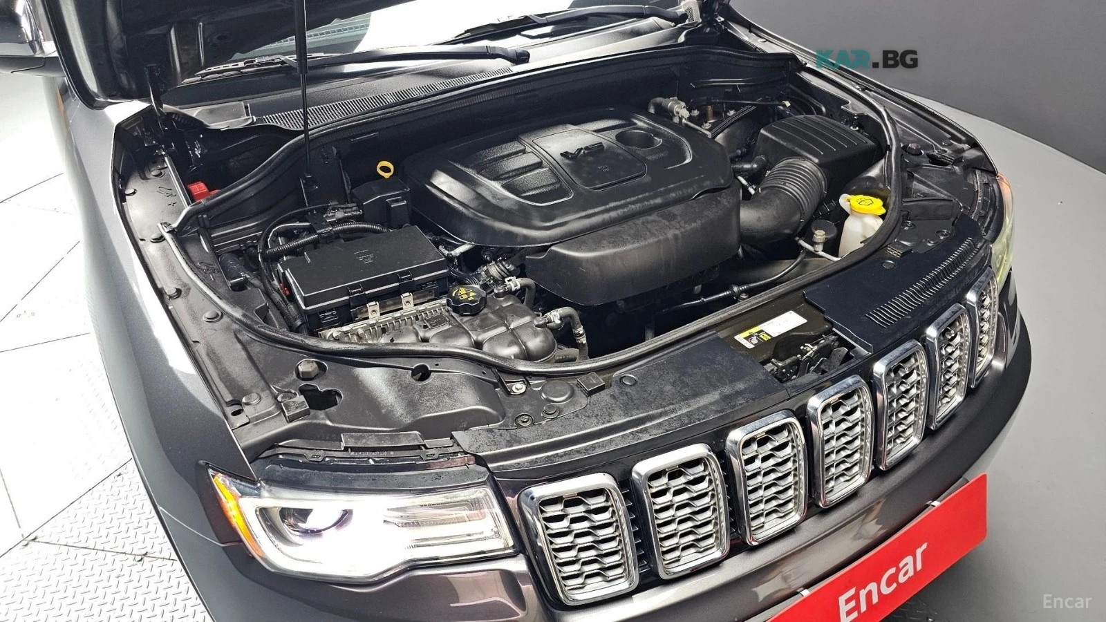 Jeep Cherokee OVERLAND* 3.6* КОЖА* ПОДГРЕВ* ОБДУХВ* ПАНО* НАВИ* , снимка 6 - Автомобили и джипове - 55235112