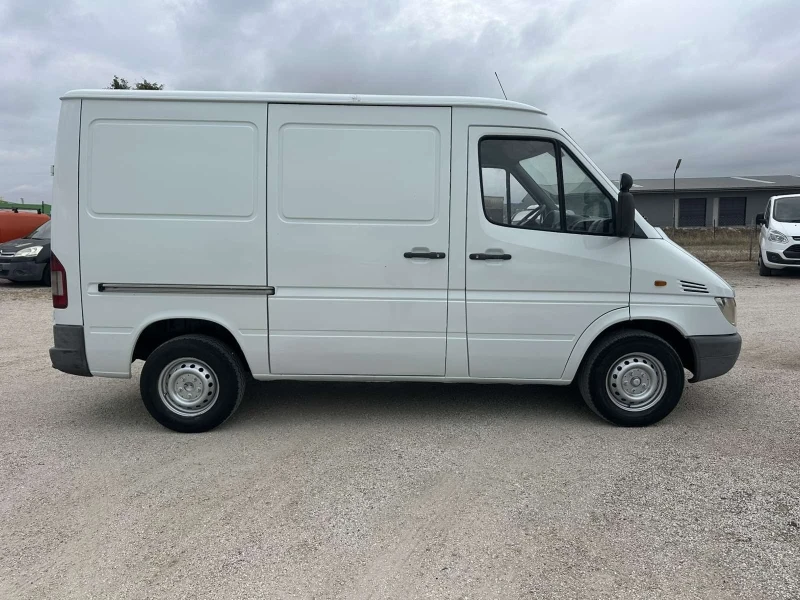 Mercedes-Benz Sprinter 216, снимка 5 - Бусове и автобуси - 51931971