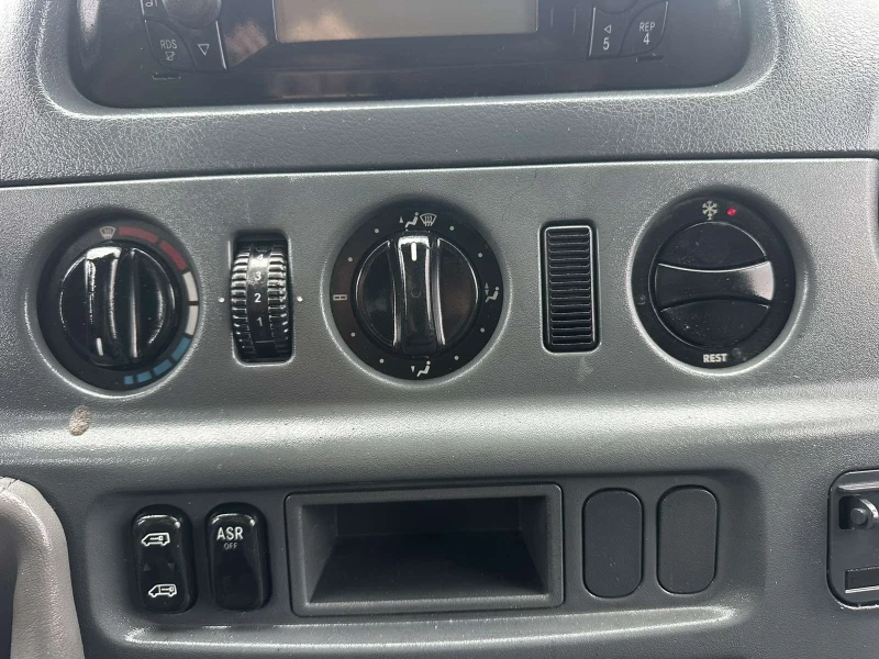 Mercedes-Benz Sprinter 216, снимка 10 - Бусове и автобуси - 51931971