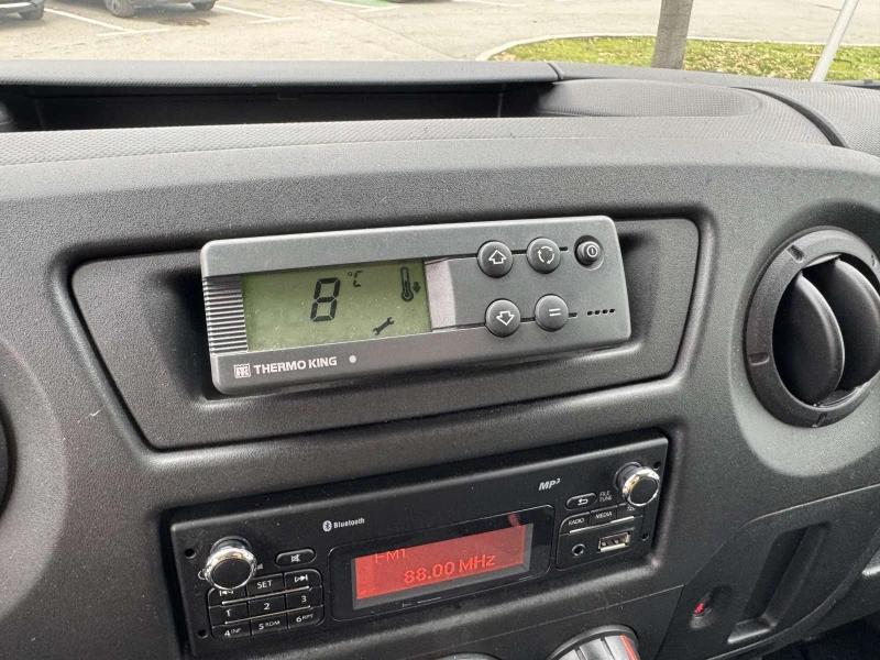 Renault Master 2.3dCi 130k.c Хладилен, снимка 13 - Бусове и автобуси - 52321346