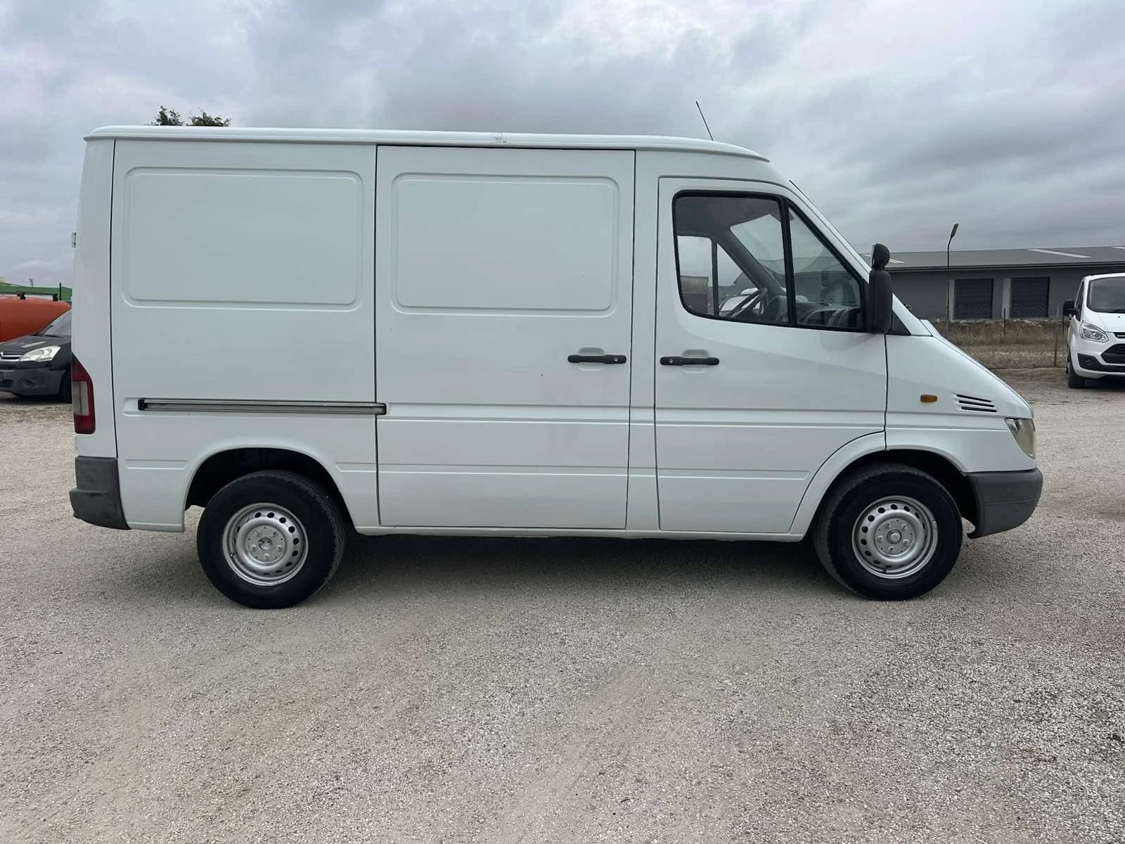 Mercedes-Benz Sprinter 216  - изображение 5