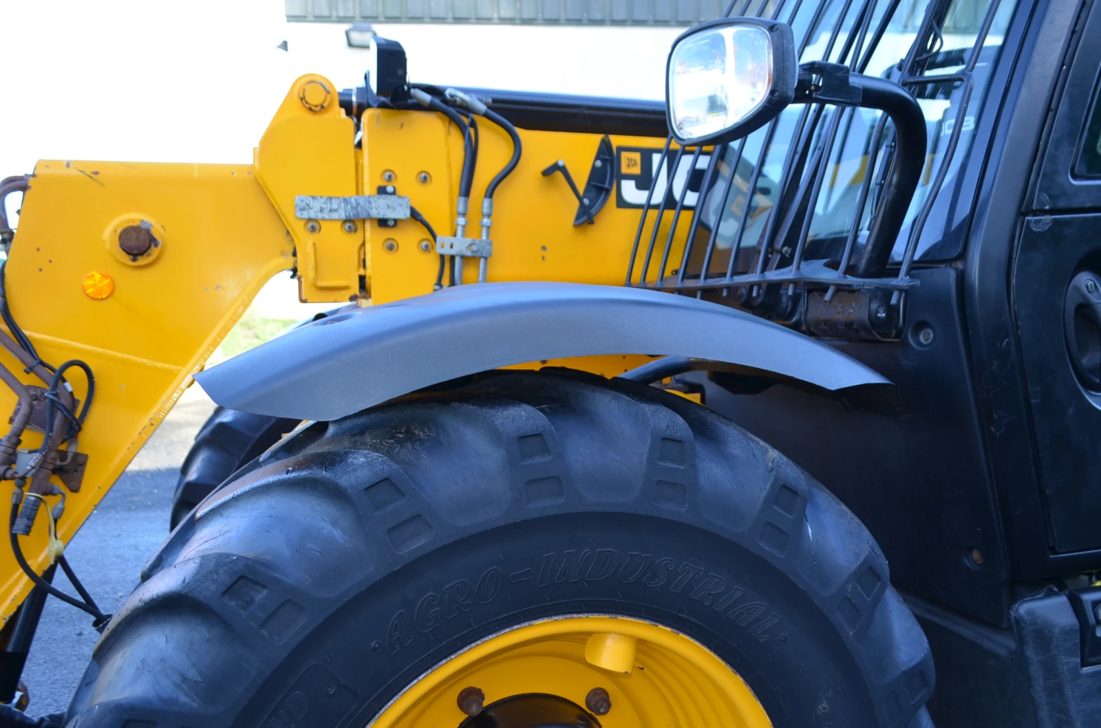 Телескопичен товарач JCB 536-95 Agrixtra - изображение 10