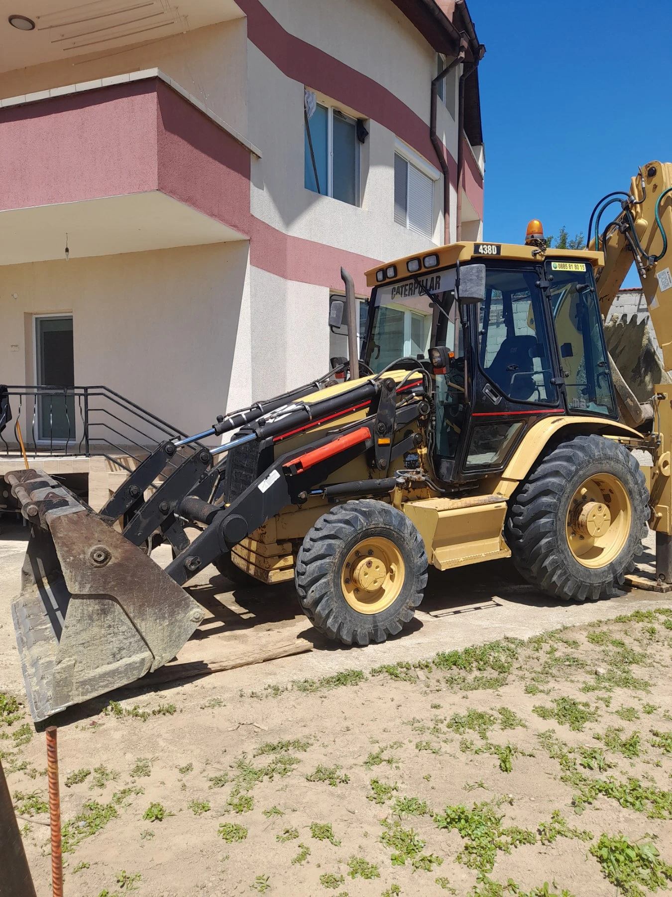 Багер Cat 438D | Mobile.bg — изображение 1