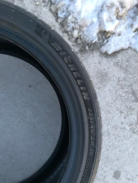 Гуми Летни 225/40R18, снимка 11 - Гуми и джанти - 49290577