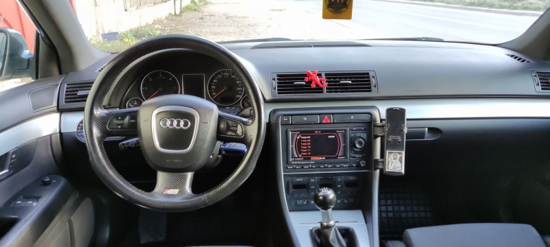 Audi A4, снимка 15 - Автомобили и джипове - 46274224