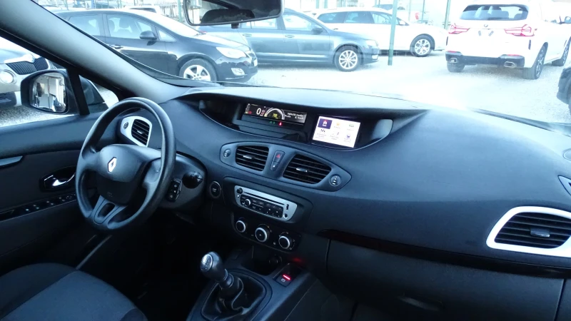 Renault Scenic 1.6i-ГАЗ, снимка 7 - Автомобили и джипове - 48588401