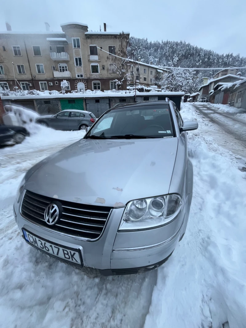 VW Passat, снимка 1 - Автомобили и джипове - 48681272