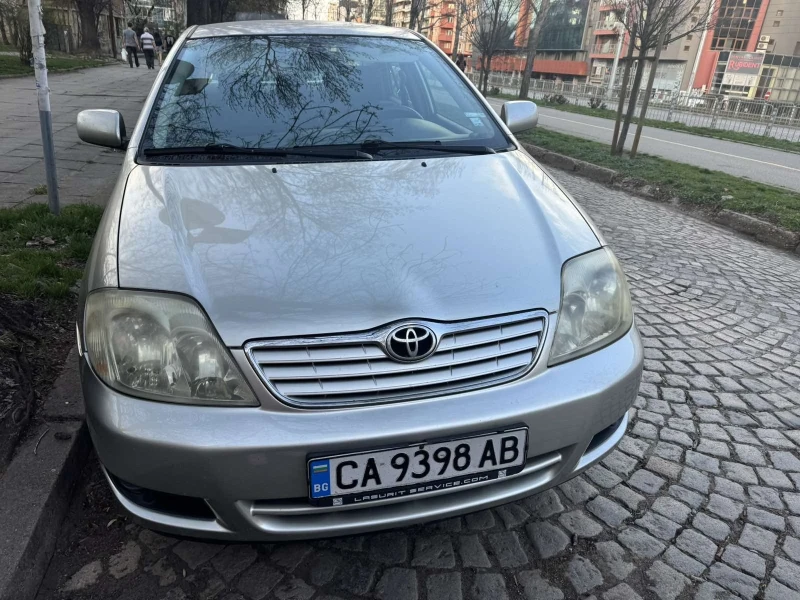 Toyota Corolla Седан, снимка 1 - Автомобили и джипове - 49507759